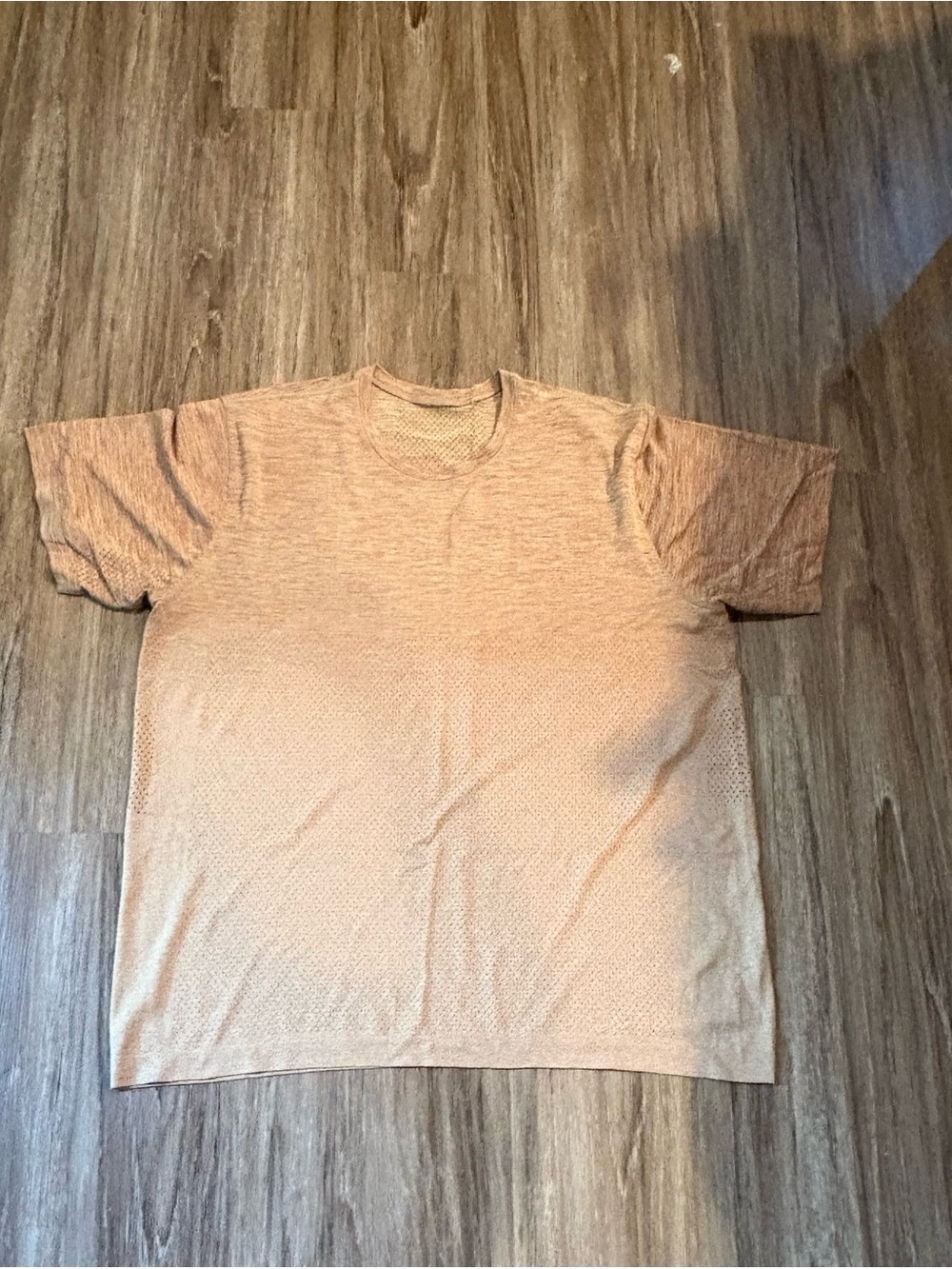 Lululemon Men's Tan Crew Neck Short Sleeve Shirt